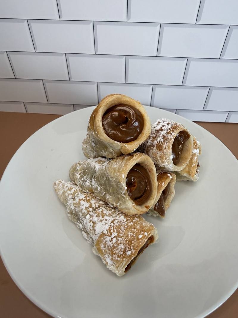 Peruvian cachitos filled with dulce de leche by Cakes by Steph